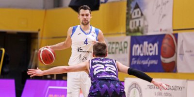 Uragán v poslední čtvrtině smetl Slavii