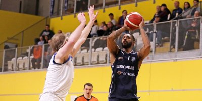 Domácí loučení s nadstavbou proti USK